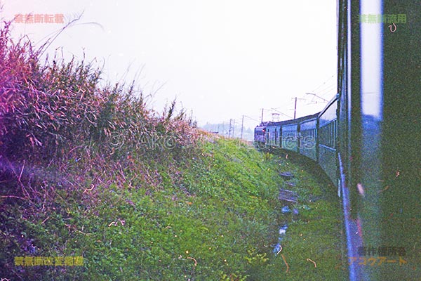 水戸線を走る2722列車